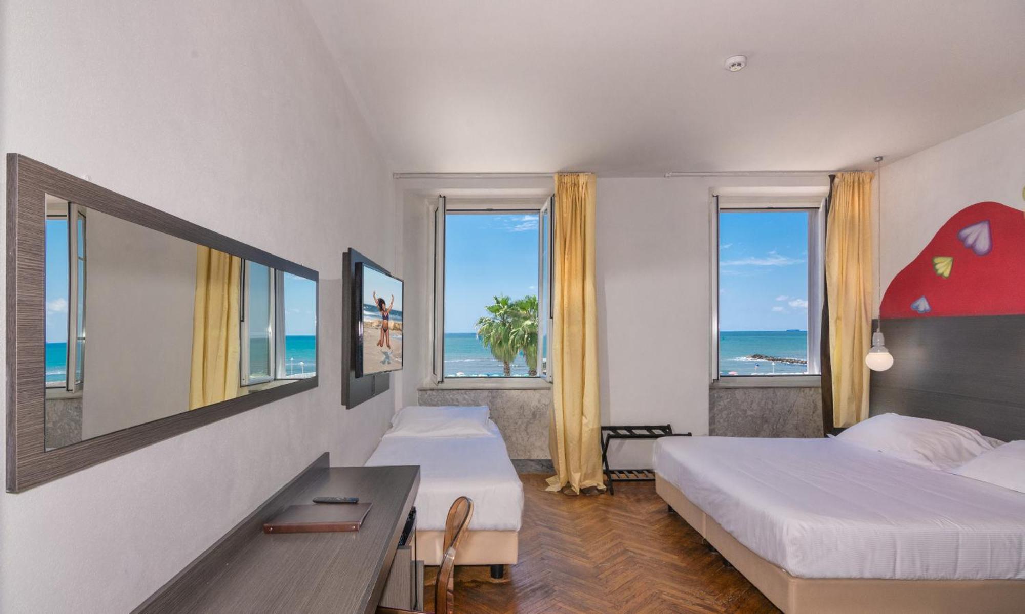 Hotel Tirreno Marina di Massa Exteriér fotografie