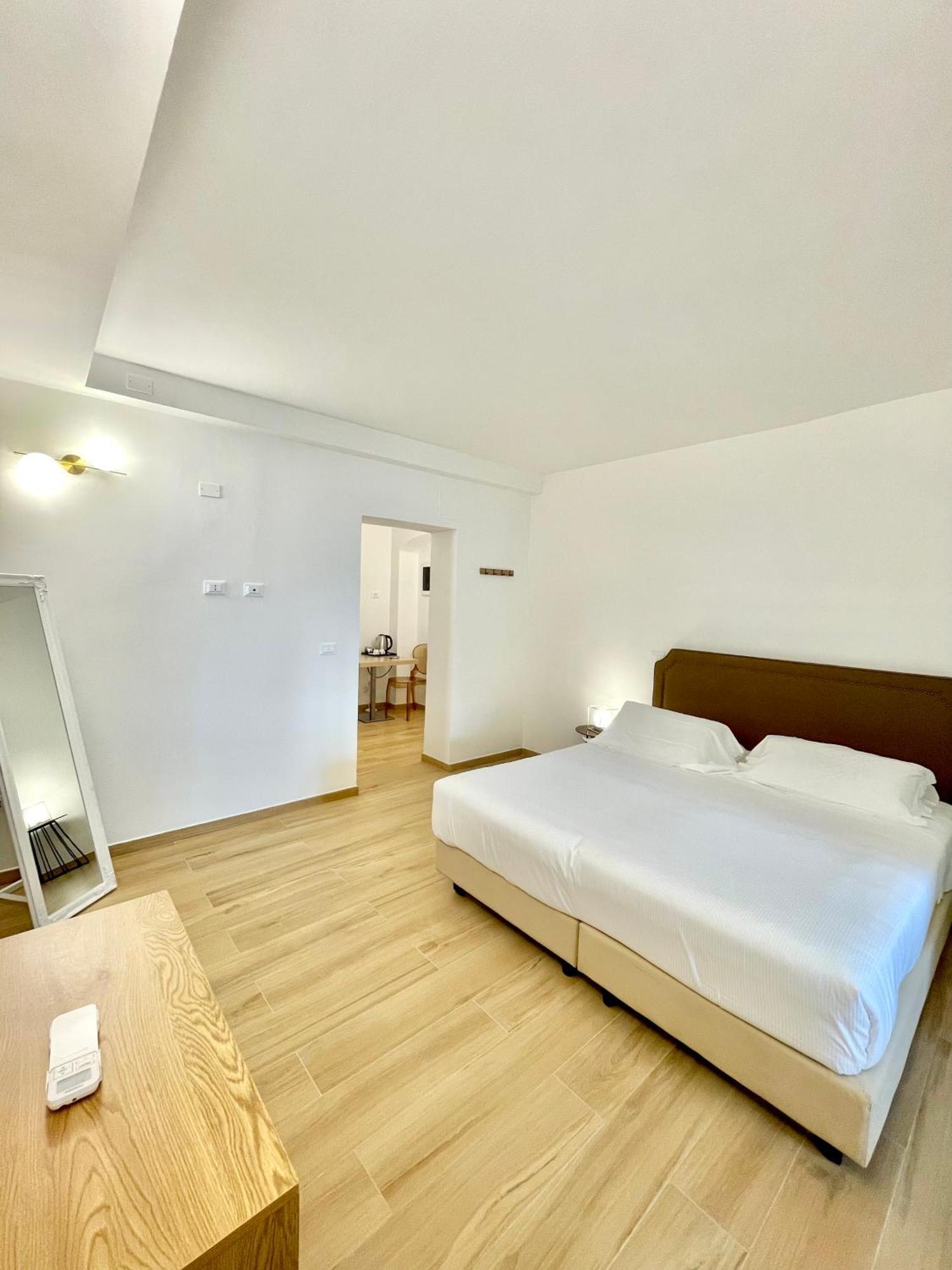 Hotel Tirreno Marina di Massa Exteriér fotografie